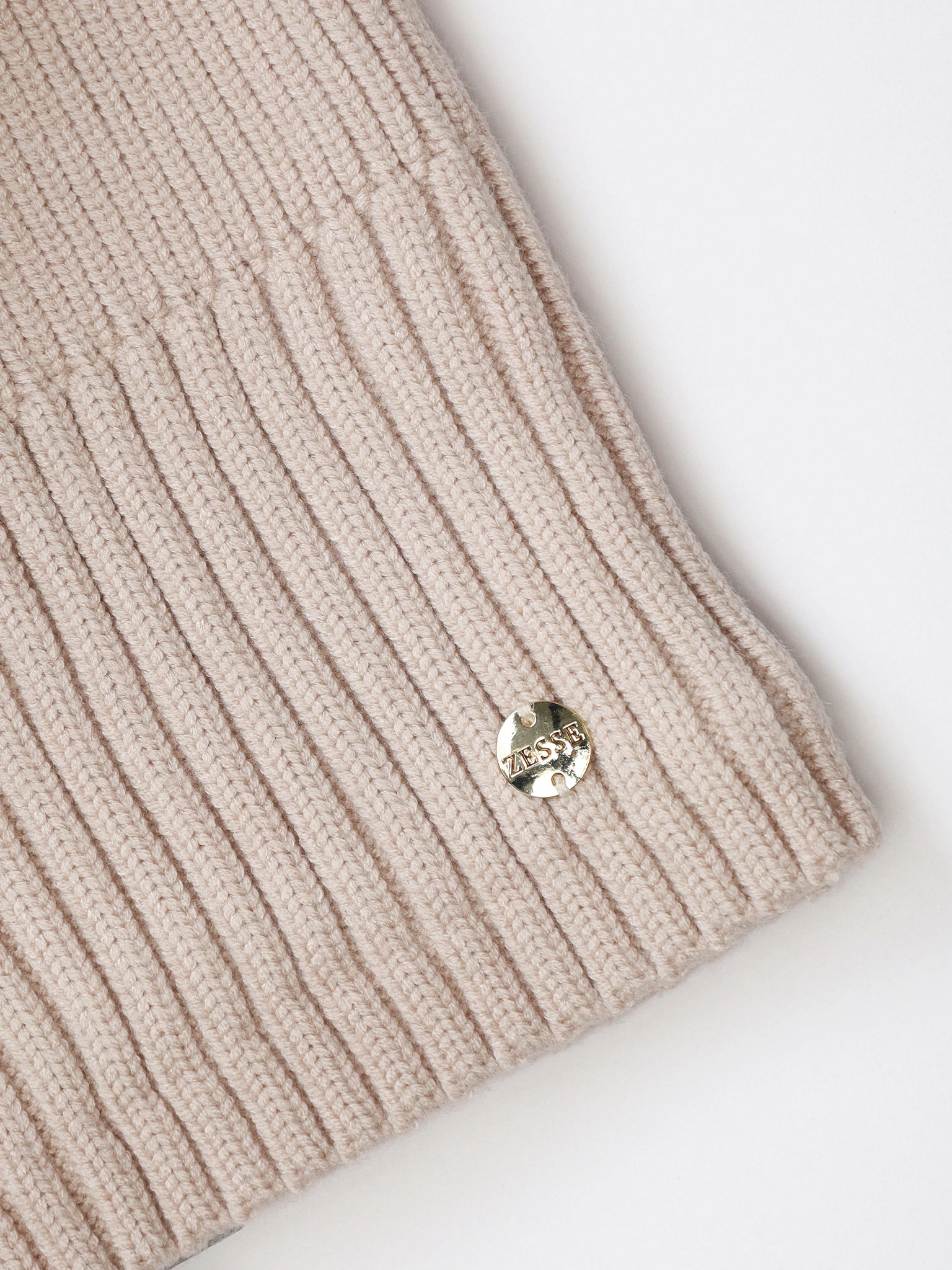 Шарф-снуд бежевого цвета